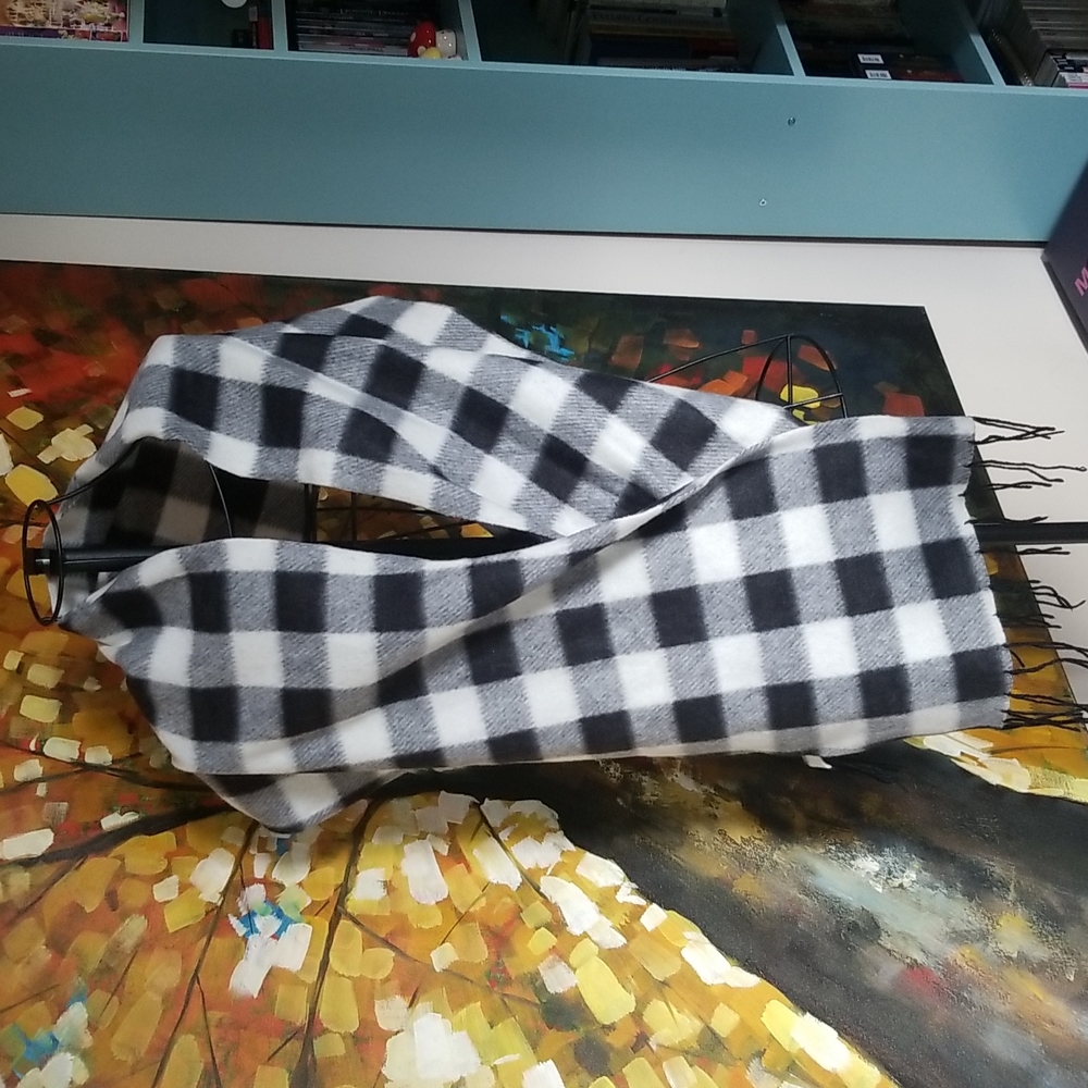 Plaid scarf